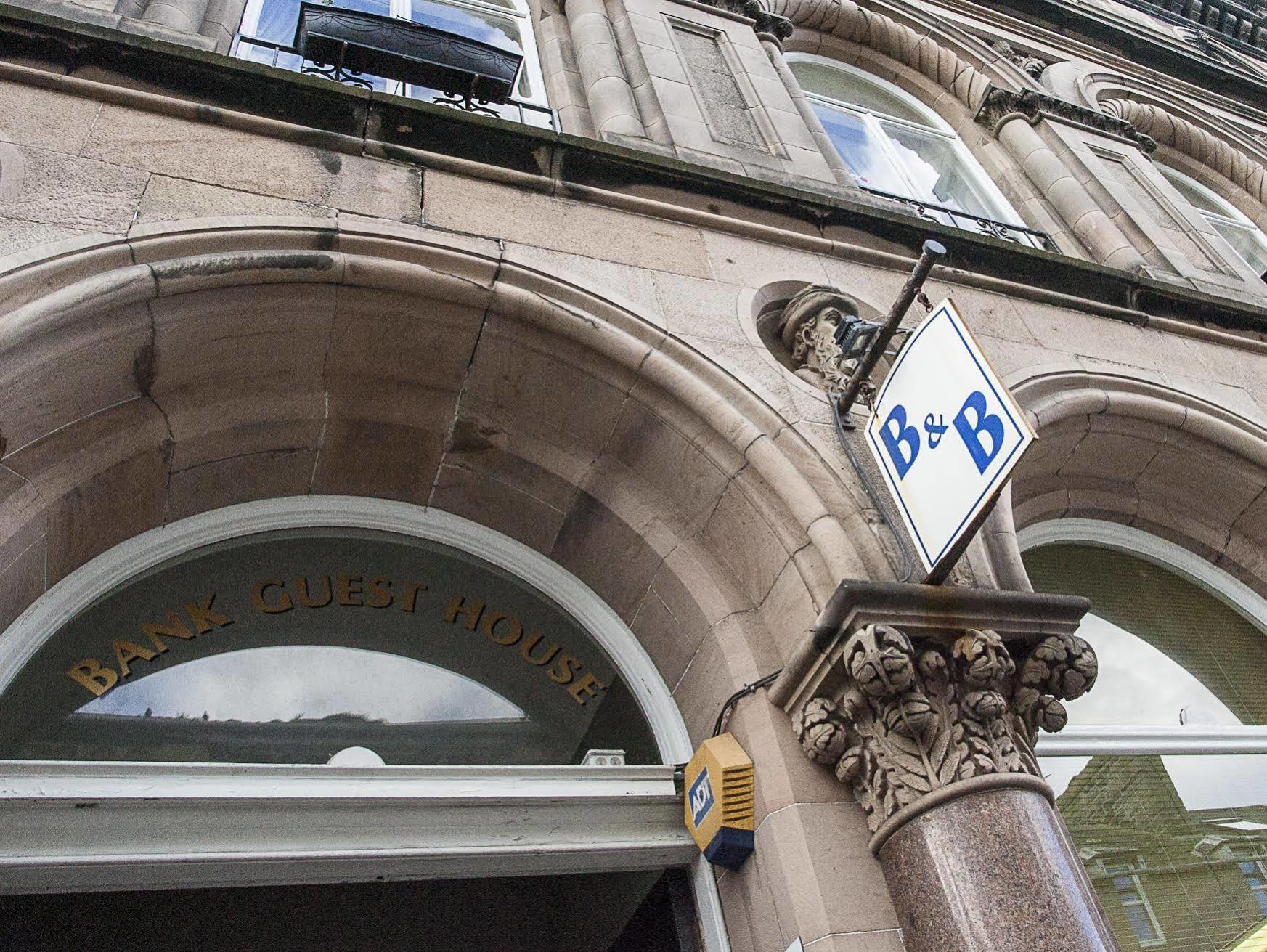 Bank Pensión Wick  Exterior foto